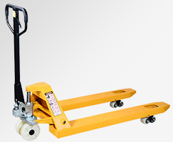 冠航液壓搬運(yùn)車(chē)助力地下室變電箱安裝